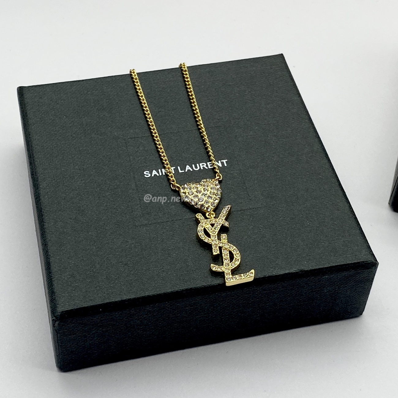 Saint Laurent Heart Charm Necklace (3) - www.newkick.vip